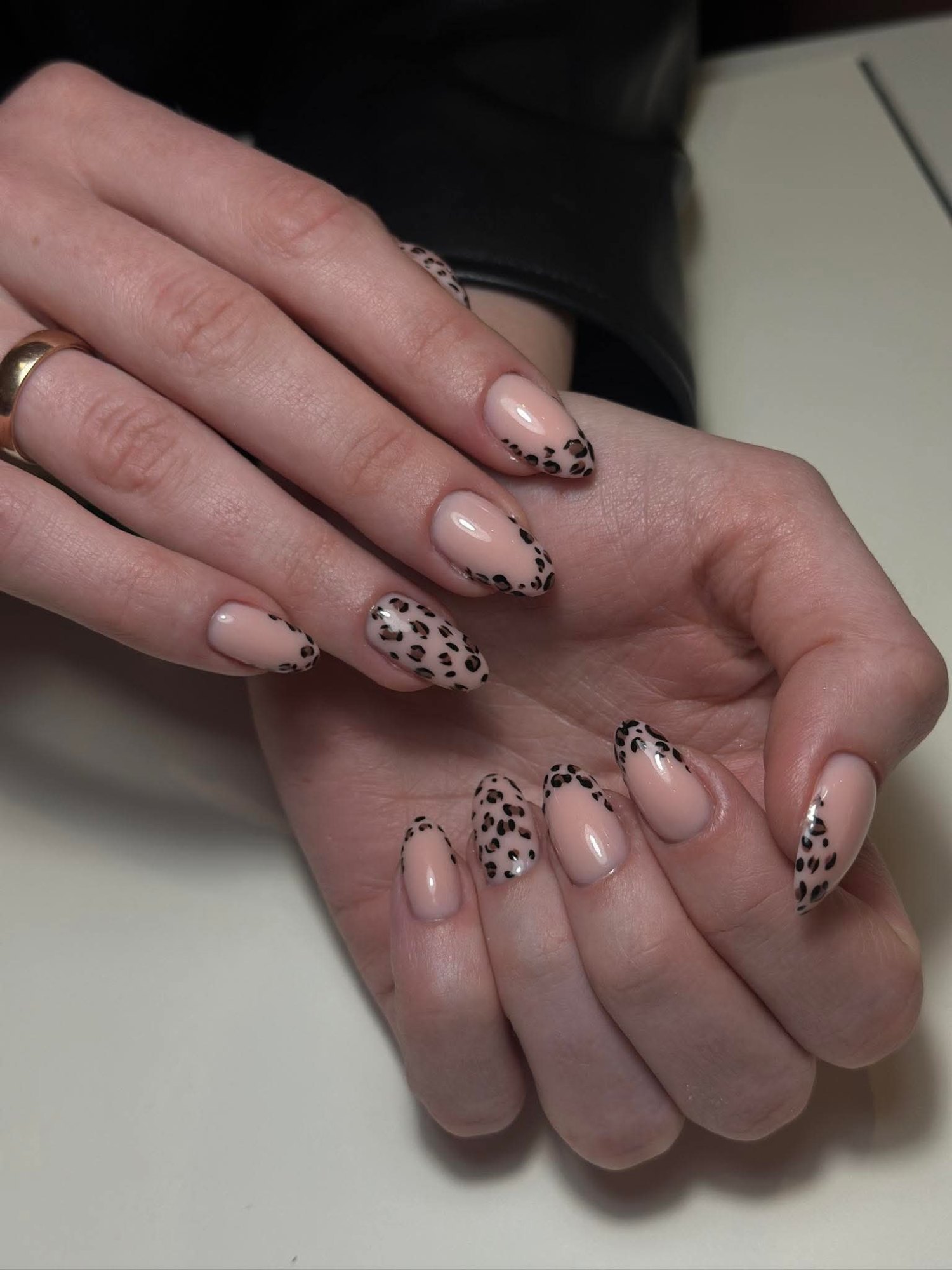 Pure Nails AS