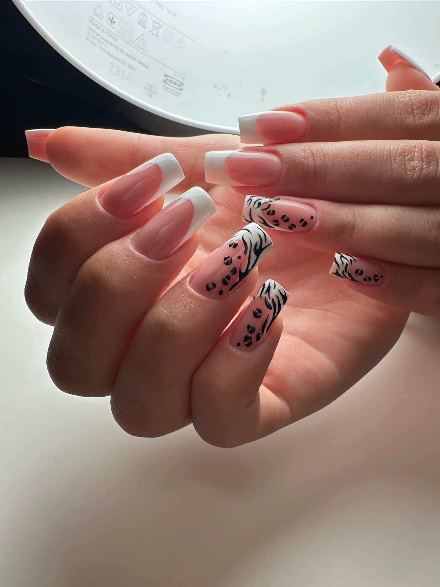 Pure Nails AS